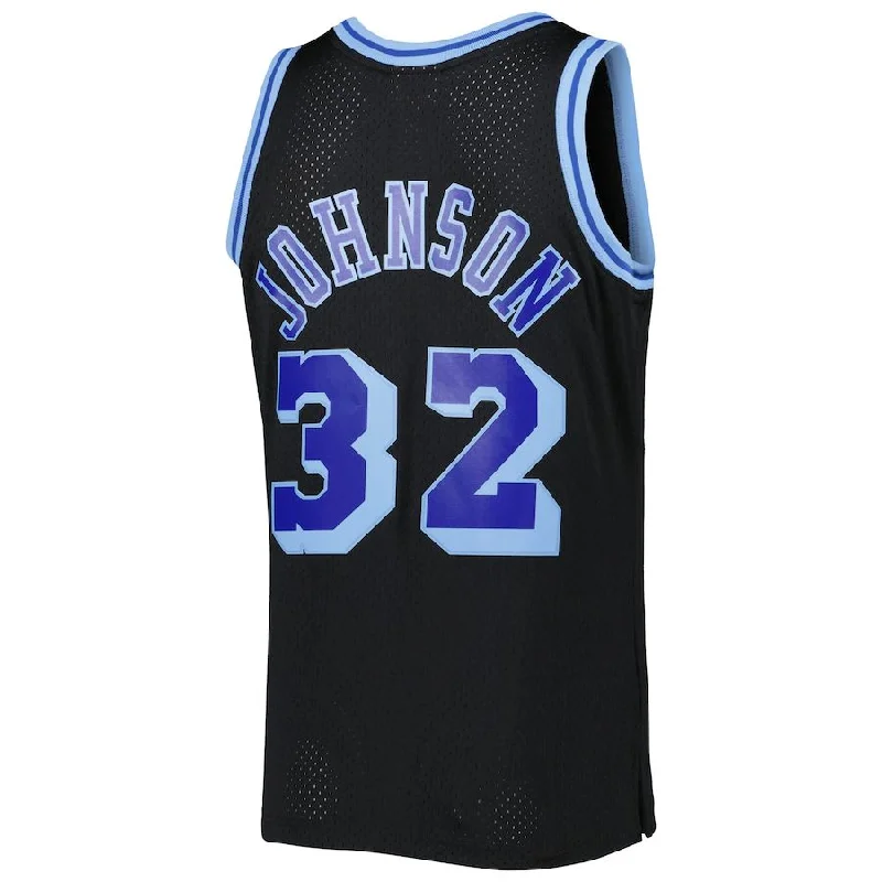 NFC retro football shirts -LA.Lakers #32 Magic Johnson Mitchell & Ness 1984-85 Hardwood Classics Reload 3.0 Swingman Jersey Black Stitched American Basketball Jersey